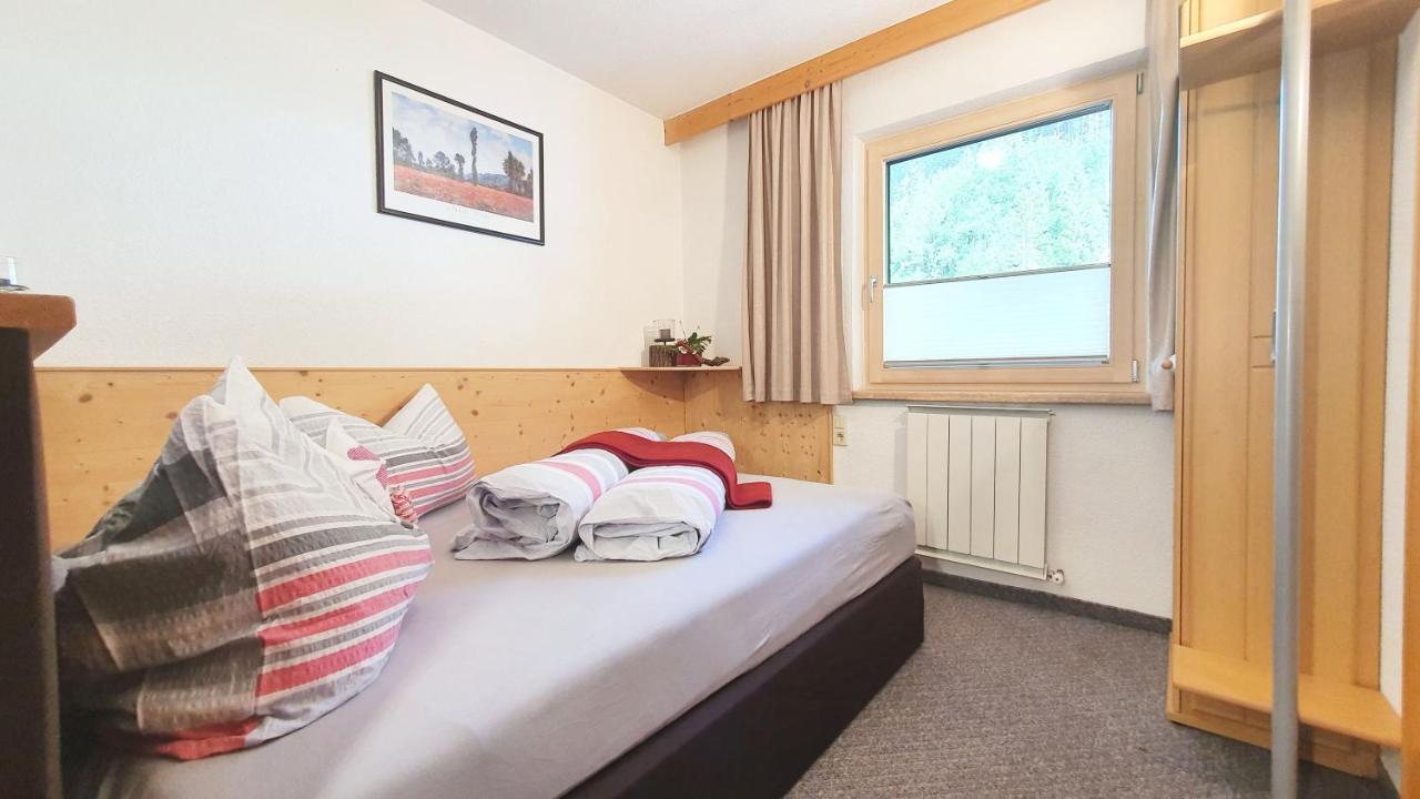 Appartements-Pension Reinstadler プルツ エクステリア 写真